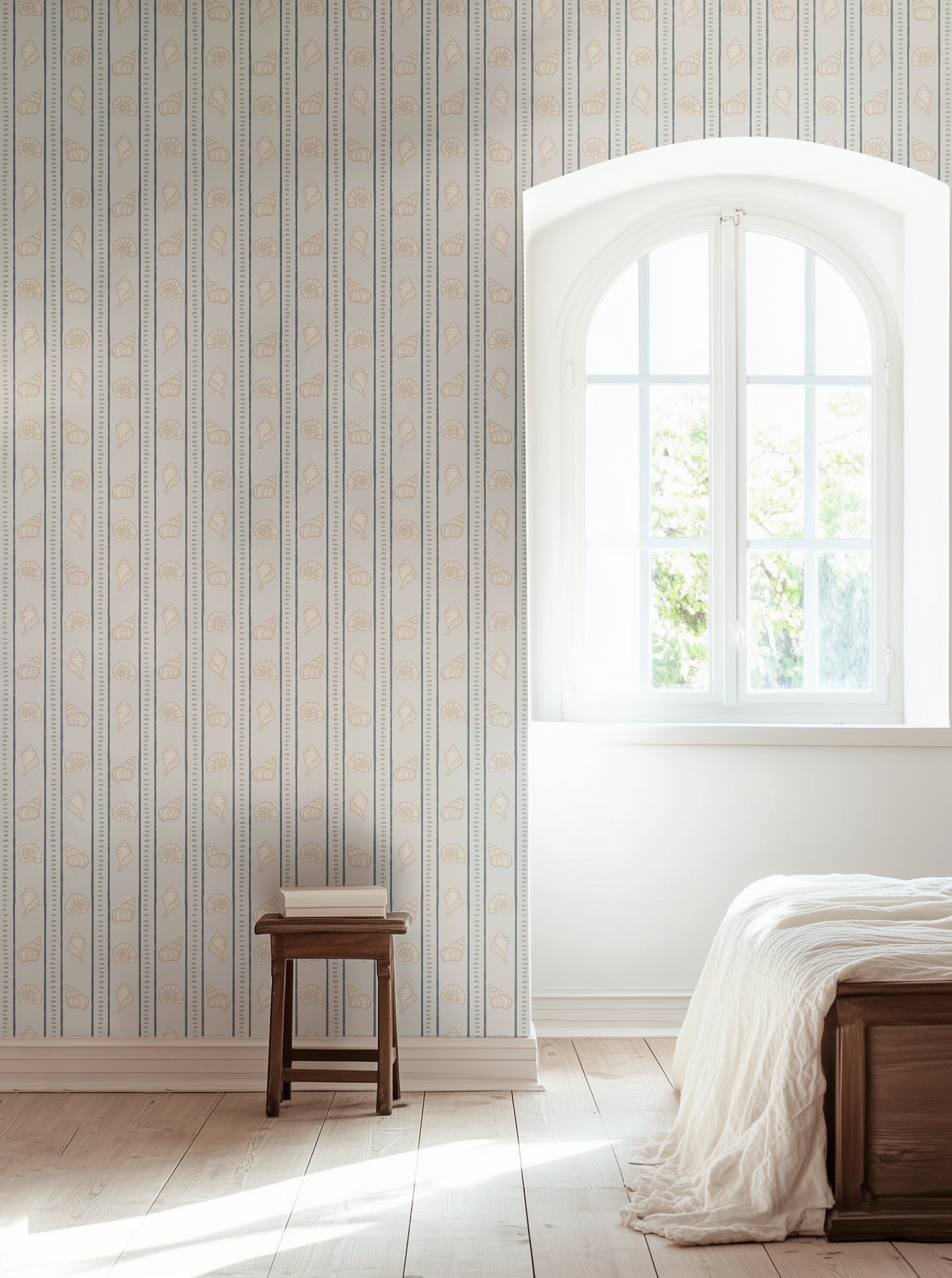 Seashell Stripe Wallpaper