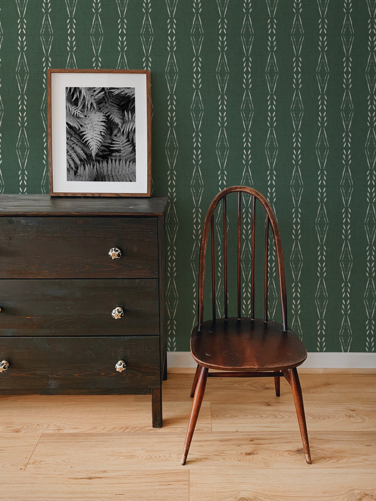 Lazaro Western Burst Stripe Wallpaper