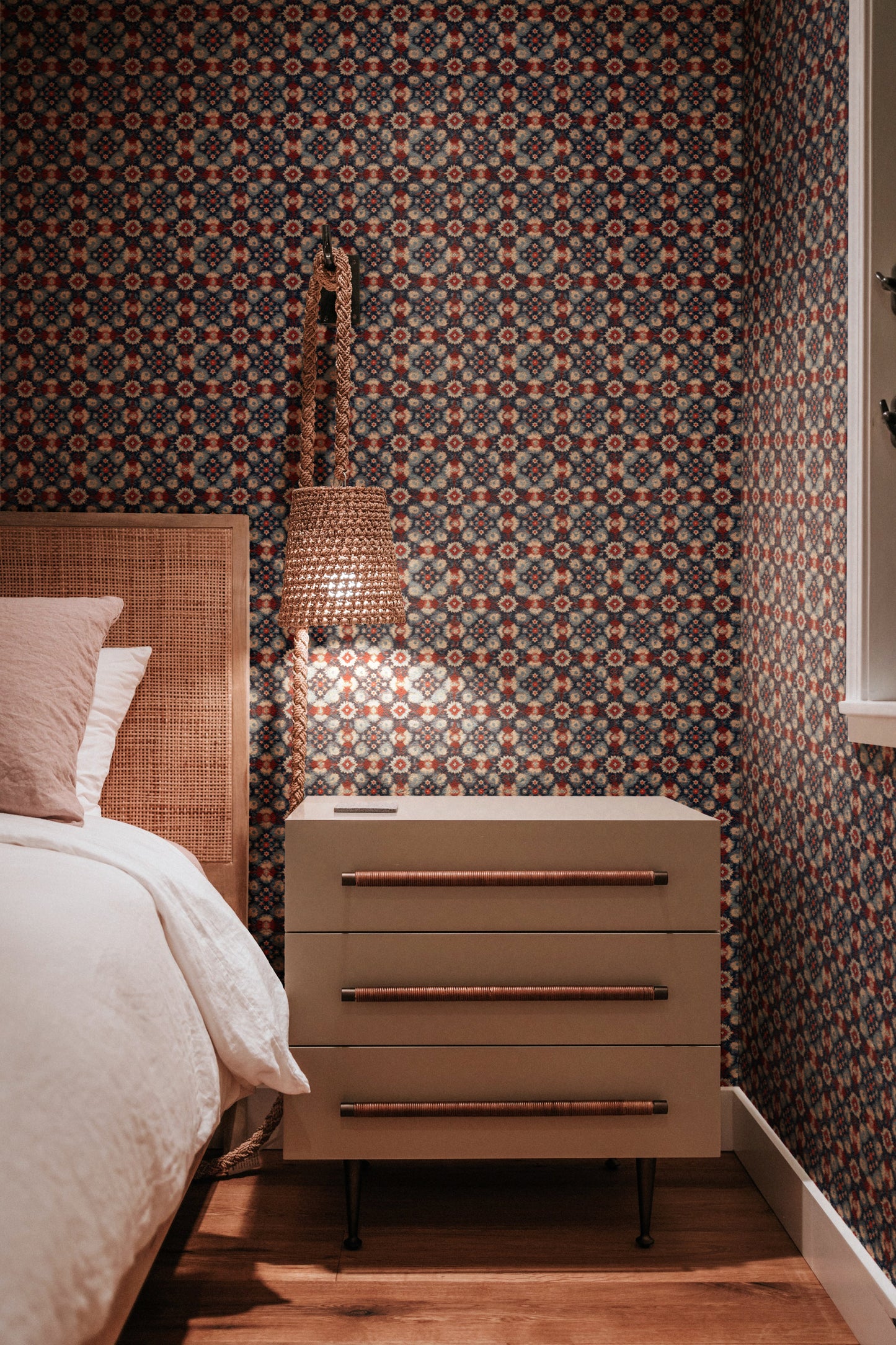 Velvet Wine Wallpaper